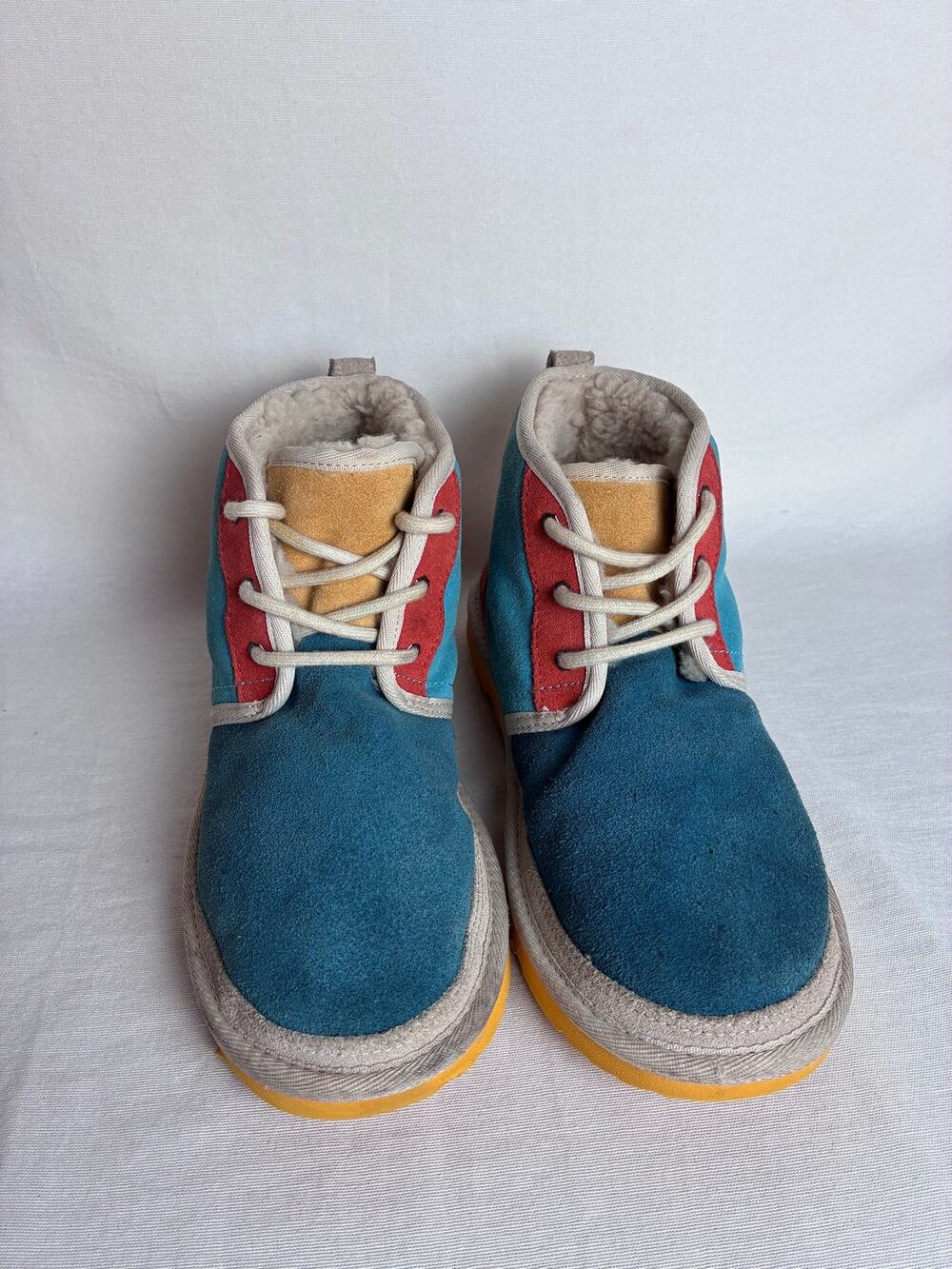 UGG Neumel Colorblock Suede Chukka Boots Women’s 6 Blue Red Yellow 1123644K